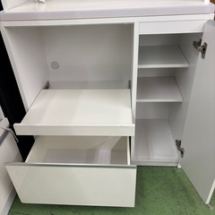 【ドリーム川西店御来店限定】☆ジモティー見たよ♪割引☆土井インテリア　2枚扉食器棚　クリーニング済み 【2125560000039320】の画像