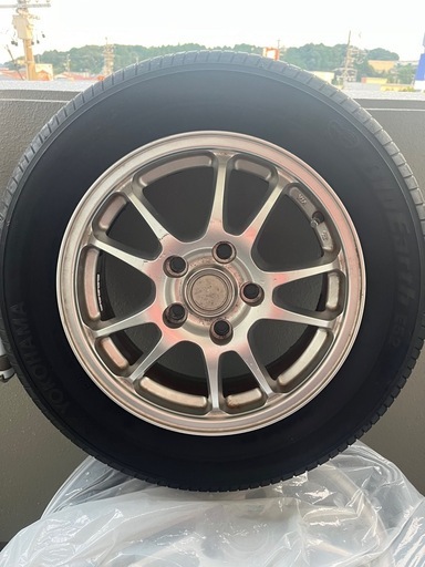 195/65R15  本日価格　4月1日以降の取引は25.000円