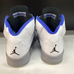 【AIR JORDANS RETRO】NIKE ハイカットスニーカー ホワイト＆ブルー DD0587-140　入荷しました！の画像