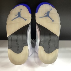【AIR JORDANS RETRO】NIKE ハイカットスニーカー ホワイト＆ブルー DD0587-140　入荷しました！の画像
