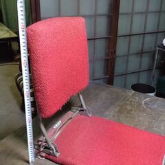 レトロ？折り畳み座椅子の画像