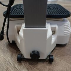 健康器具 振動 ブルブル マシーン フルボディーシェイパー Full Body Shaper【中古品】の画像