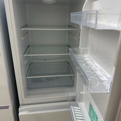 【ジャングルジャングル滋賀草津店】ジモティ来店特価!!　冷蔵庫　ハイセンス　HR-D1701　2024　J-2512130の画像