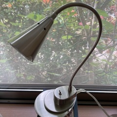 卓上ライト　照明　スポットライト 卓上ランプ デスクライト 電気スタンドの画像