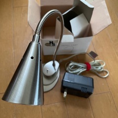 卓上ライト　照明　スポットライト 卓上ランプ デスクライト 電気スタンドの画像