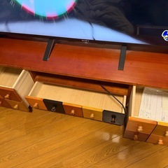 【12/23締切！】傷多めのテレビ台【0円】の画像