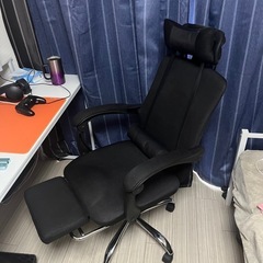 パソコンデスク&椅子の画像