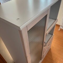 食器棚の画像
