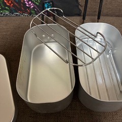 お弁当箱？アルミの入れ物…の画像