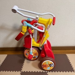 アンパンマン折りたたみ三輪車の画像