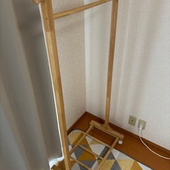 ハンガーラックの画像