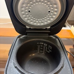 炊飯器の画像