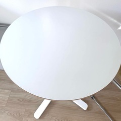 IKEA BILLSTA 美品 丸テーブル カフェテーブル ダイニングテーブルの画像