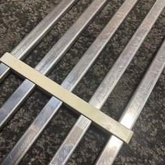 台所突っ張り棚の画像