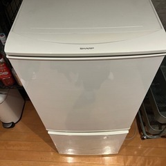 【取りに来てくれる人限定】シャープノンフロン冷凍冷蔵庫SJ-D14C-Wの画像