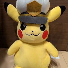 キャプテンピカチュウ　ぬいぐるみの画像