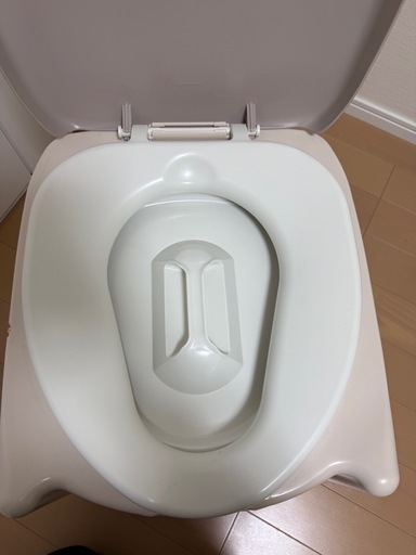 ポータブルトイレ (ミニマム) 加太の家庭用品《トイレ用品》の中古