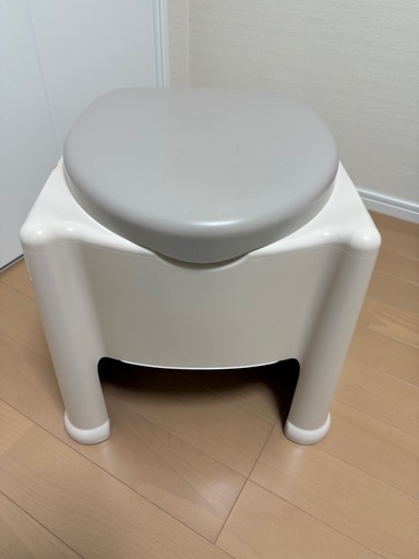 ポータブルトイレ (ミニマム) 加太の家庭用品《トイレ用品》の中古