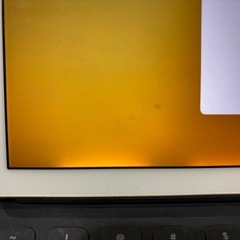 iPad Pro 12.9インチ（第2世代）と Apple 純正 Magic Keyboard のセットの画像