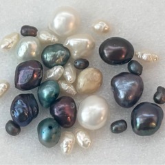 淡水パールまとめ売り　30粒　両穴　マルチカラー　淡水パールバロックの画像