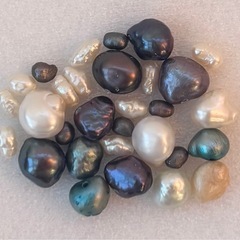 淡水パールまとめ売り　30粒　両穴　マルチカラー　淡水パールバロックの画像