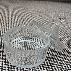 ガラス　ケース　入れ物の画像