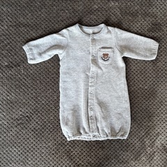 ベビー服3着の画像