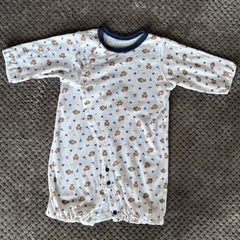 ベビー服3着の画像