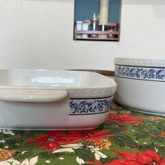 ブルー柄に白地　大皿　2枚　セット　の画像