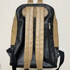 Rename スクエアリュックサックの画像