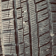 スタッドレスタイヤの画像