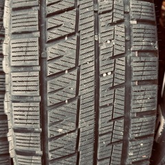 スタッドレスタイヤの画像
