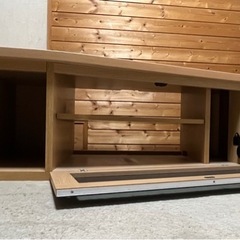 テレビボードの画像