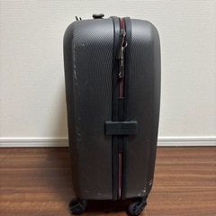 INNOVATOR スーツケース35〜40Lの画像