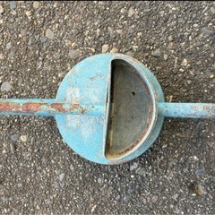 ヴィンテージ 錆びたブリキじょうろの画像