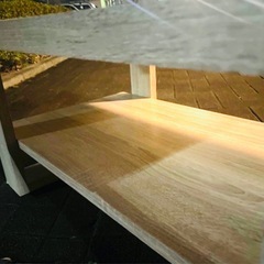 リビングテーブルの画像