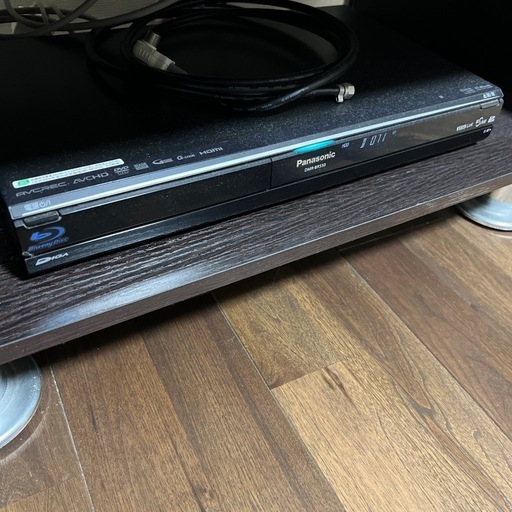 決まりました‼️Panasonic製テレビとBlu-rayレコーダーセット、あとテレビボード