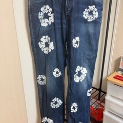 【新品】Baggy Cotton Wreath Denim Pantの画像