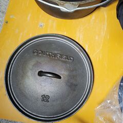 ダッチオーブン キャンプ アウトドアの画像