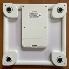  D⭐️美品⭐️オムロン ヘルスケア🟪体重体組成計🟪カラダスキャン🟪スリムタイプ🟪🟩4人までの数値をメモリー🟩体重🟩体脂肪率🟩内臓脂肪レベル🟩骨格筋率🟩体年齢🟩基礎代謝🟩BM I🟩をメモリーの画像