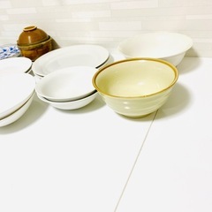 シンプル　色々なサイズの食器　丼物　14点の画像