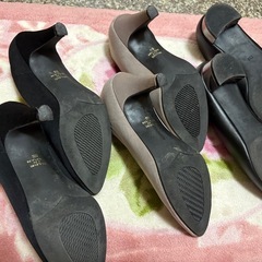 ヒール・パンプス　3足で300円の画像