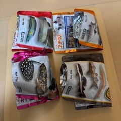 キャットフィッシュ　他熱帯魚エサ 　の画像