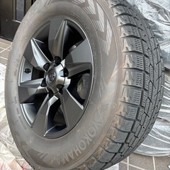 プラド スタッドレスタイヤホイール4本セット265/65R17の画像