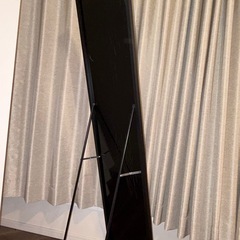 全身鏡 姿見鏡 2Way 壁掛け鏡 スタンドミラー 丸角 飛散防止 軽量 コンパクト設計 おしゃれ 大型鏡 幅35cmⅹ高さ150cm ブラックの画像