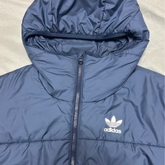 adidasオリジナルス　パデッドジャケット　ダウンジャンパーの画像