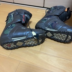 バートンブーツ　28.5スノボー　迷彩の画像