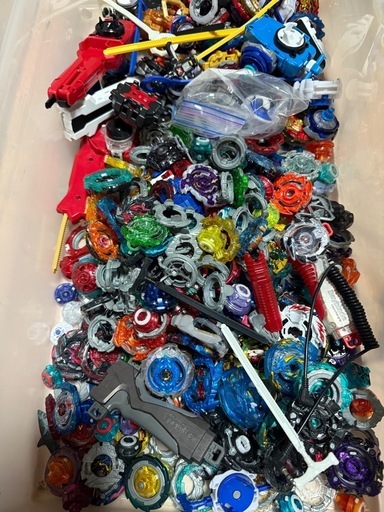 10万超え！大人気☆ベイブレードバースト&ベイブレードX大量出品☆150
