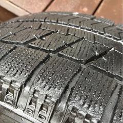 ブリザック　スタッドレスタイヤ　４本　205/60R16の画像