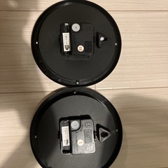 壁掛け時計2個セットの画像